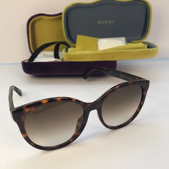 Gucci | Accessories | Gucci Gg636sk 002 Round Gucci Sunglass  display picture 1